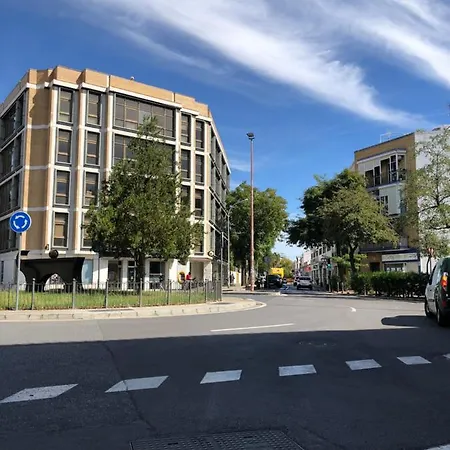 Appartement 1 Y Salon Con Sofa Cama Bien Comunicado Con El Centro *