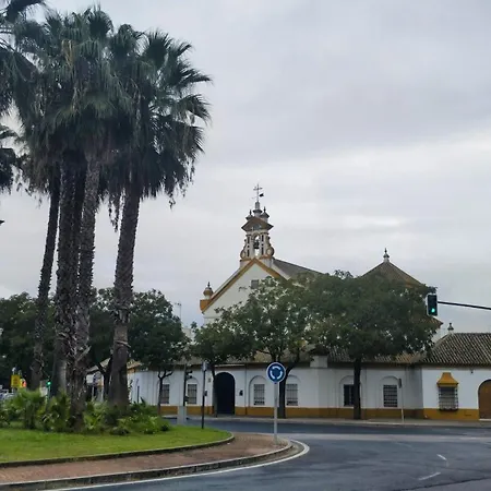 1 Y Salon Con Sofa Cama Bien Comunicado Con El Centro Appartement Séville