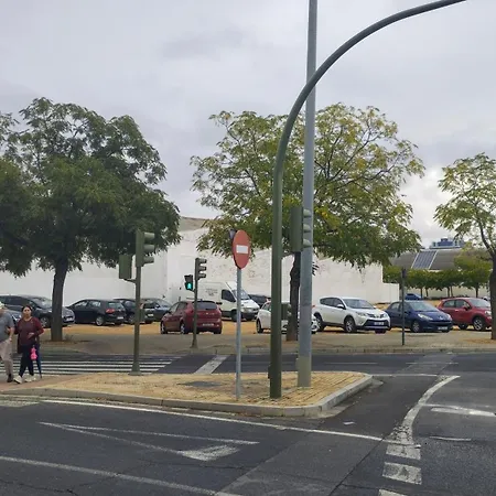 1 Y Salon Con Sofa Cama Bien Comunicado Con El Centro *